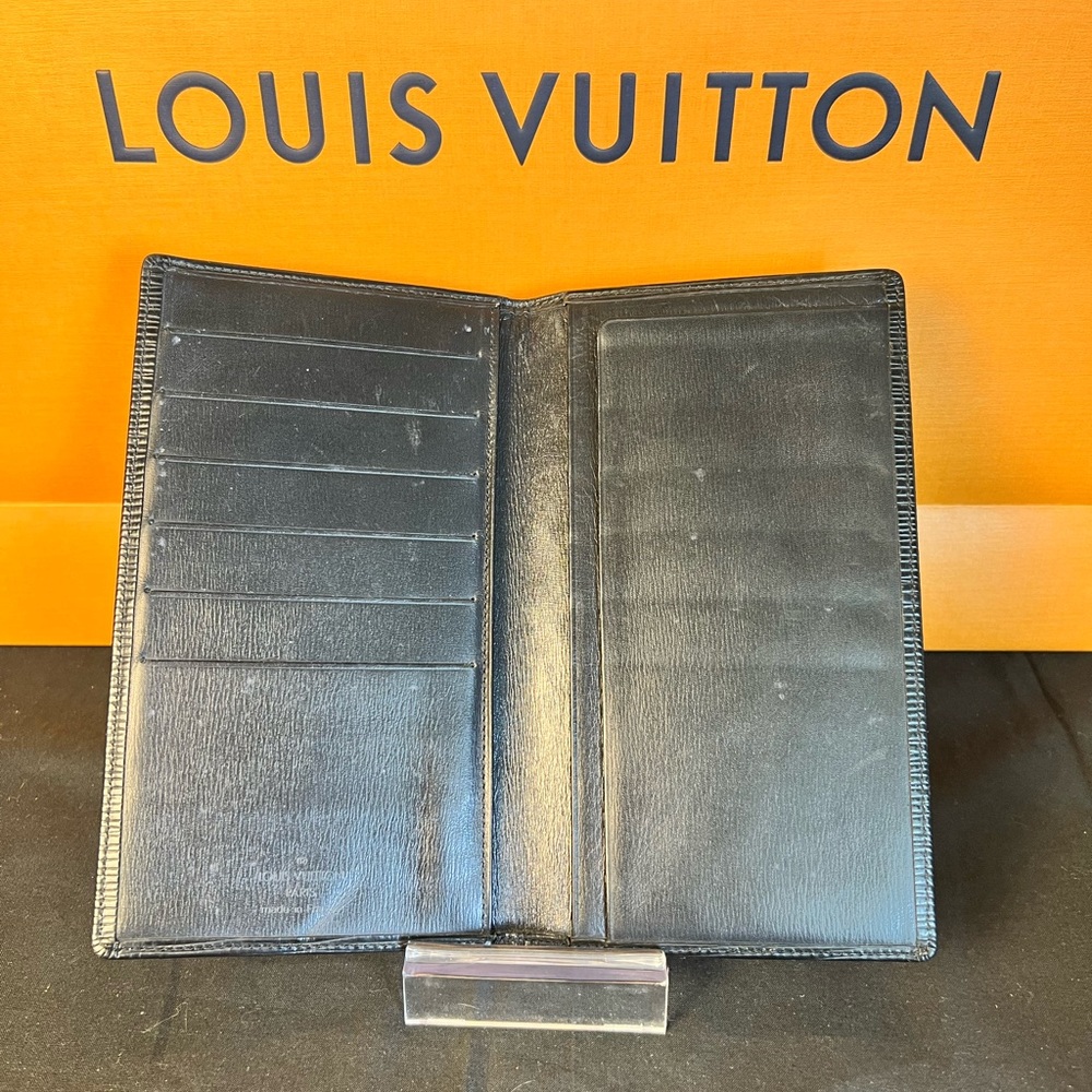 Louis Vuitton Black Epi Leather Long Slim Bifold Brazza Unisex Wallet  A74 - Picture 3 of 12
